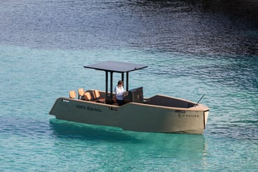 eelex-6500-x-shore-electric-boat-plymouth-england-uk_dezeen_2364_col_0